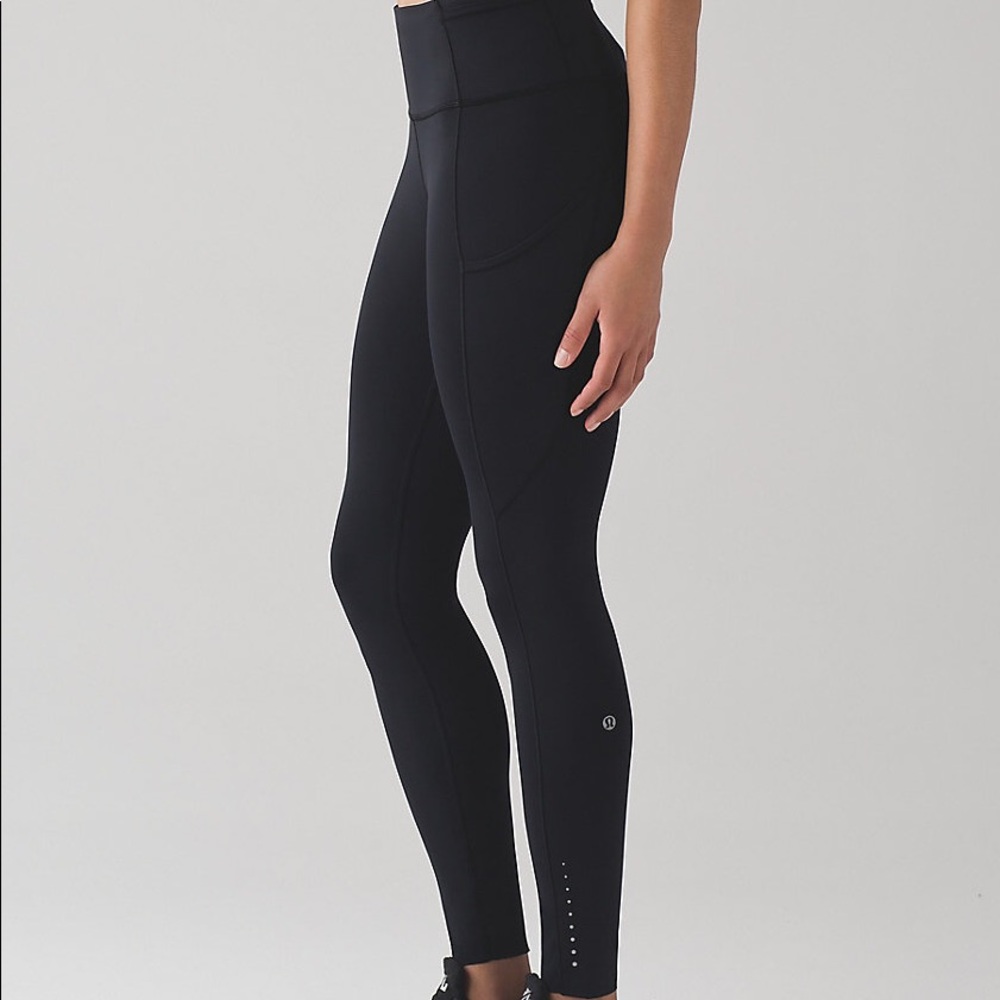 Black fast and free 7/8 legging